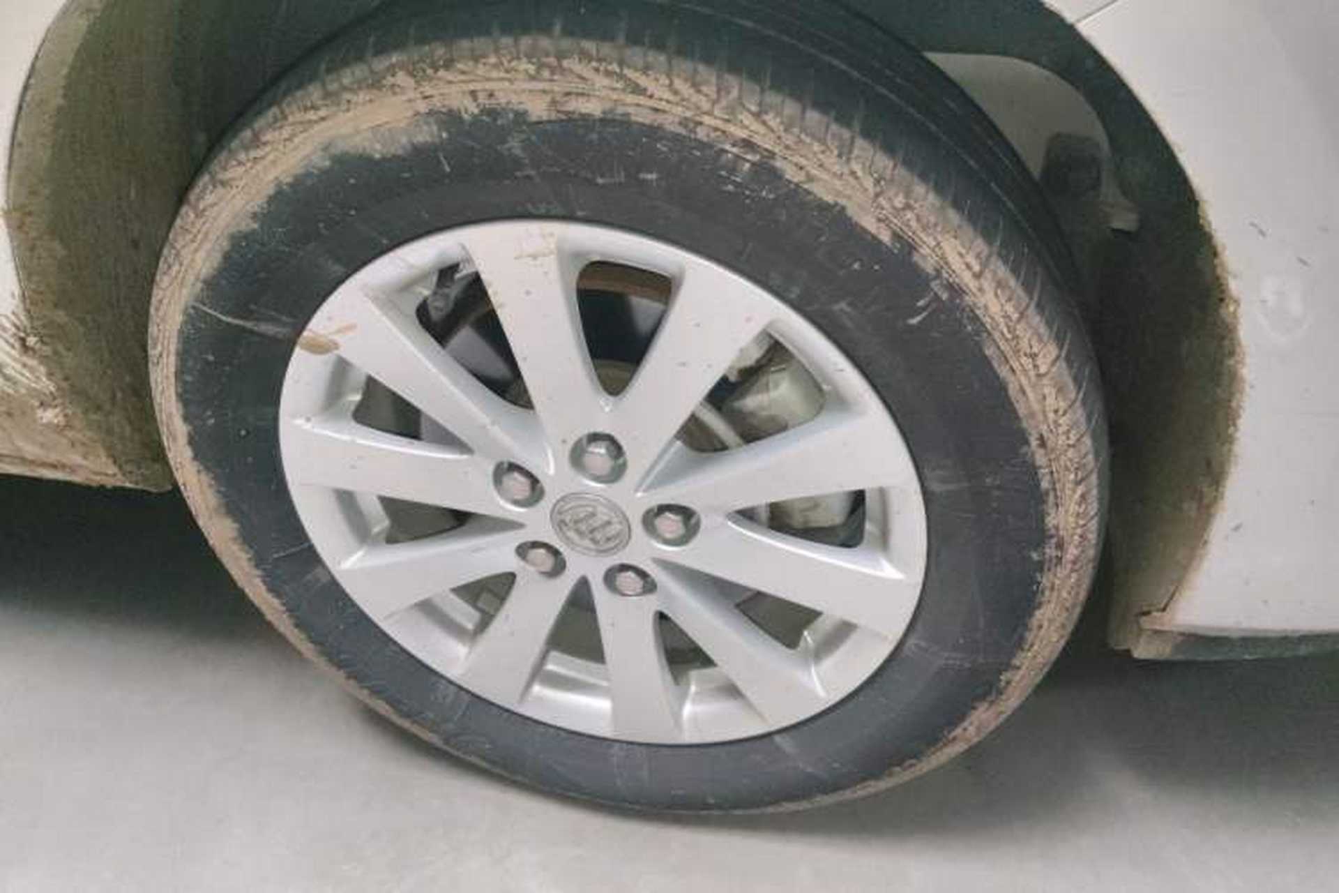 Used Buick GL8 2017 25S Luxury Version China V Standard Right Front Wheel Hub