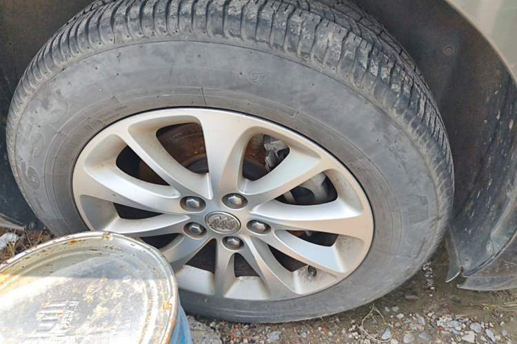 Used Buick GL8 2017 ES 28T Comfort Model China V Standard Right Front Wheel Hub