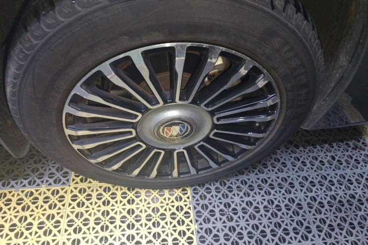 Used Buick GL8 2017 25S Luxury Version China V Standard Right Front Wheel Hub