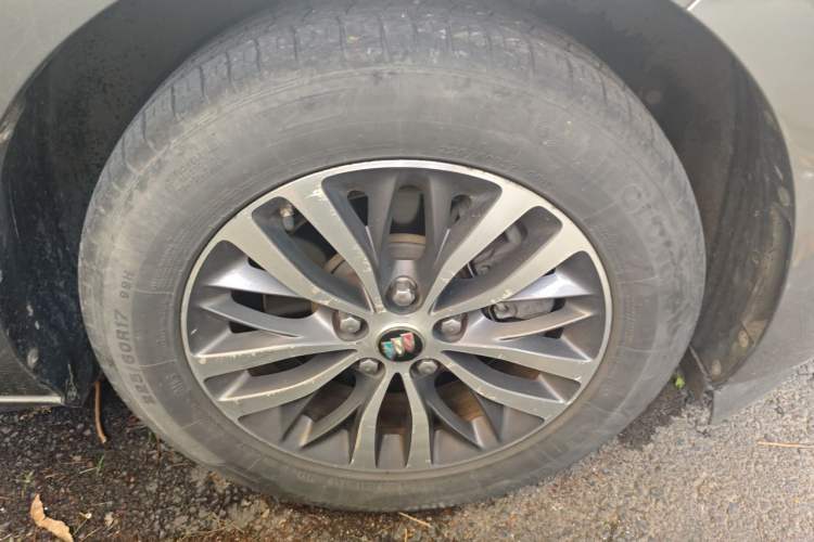 Used Buick GL8 2017 ES 28T Luxury Model China V Standard Right Front Wheel Hub