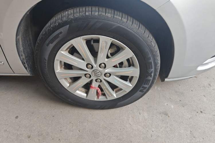 Used Buick GL8 2017 25S Prestige Version China V Standard Right Front Wheel Hub