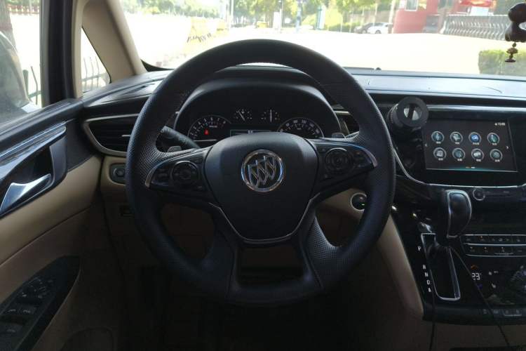 Used Buick GL8 2017 ES 28T Luxury Model China V Standard Steering Wheel