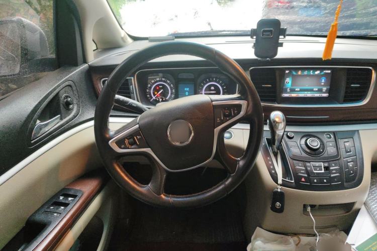 Used Buick GL8 2017 25S Luxury Version China V Standard Steering Wheel