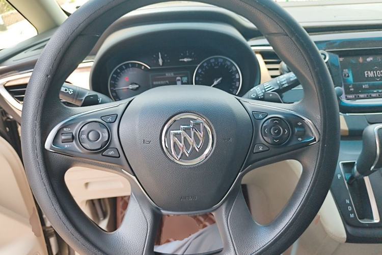 Used Buick GL8 2017 ES 28T Comfort Model China V Standard Steering Wheel