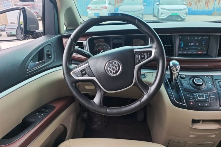 Used Buick GL8 2017 25S Prestige Version China V Standard Steering Wheel