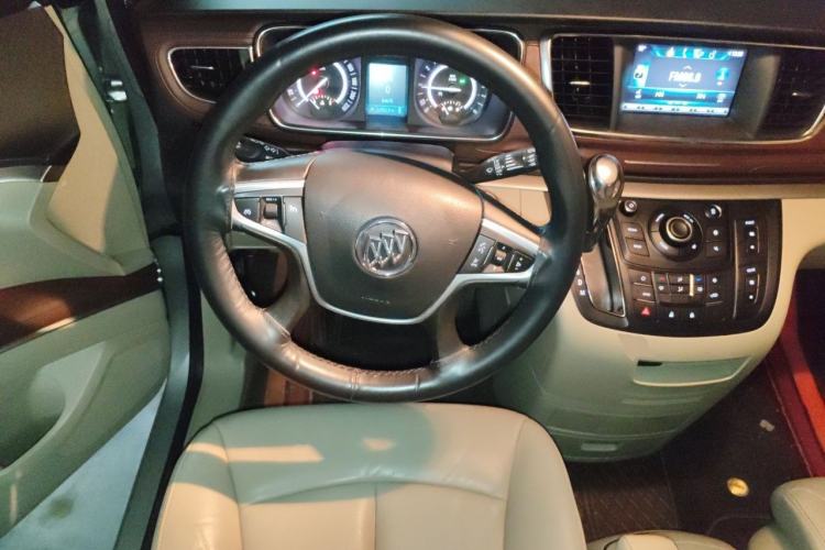 Used Buick GL8 2017 25S Luxury Version China V Standard Steering Wheel