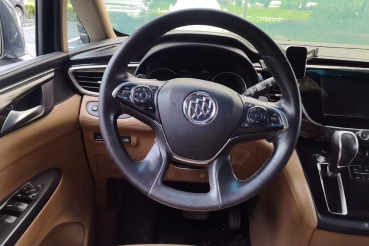 Used Buick GL8 2017 ES 28T Flagship Model China V Standard Steering Wheel