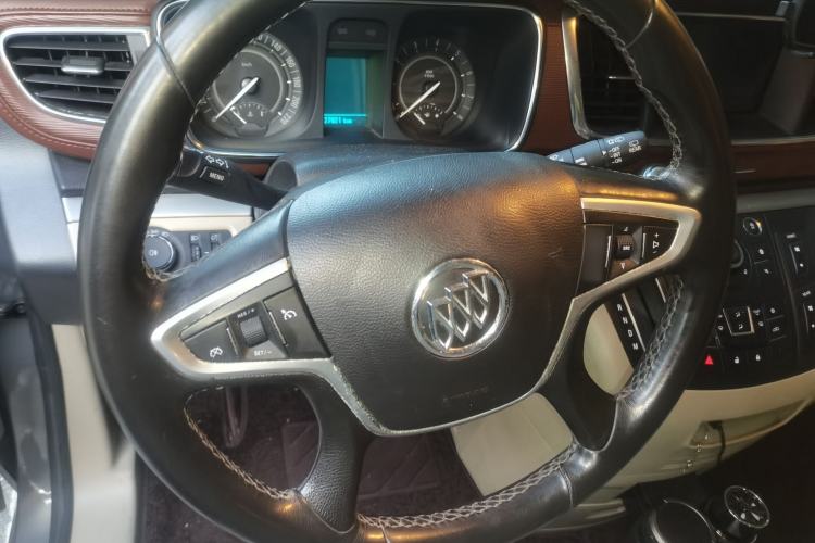 Used Buick GL8 2017 25S Luxury Version China V Standard Steering Wheel
