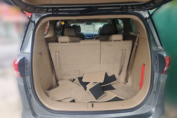 Used Buick GL8 2017 ES 28T Premium Version China V Standard Trunk