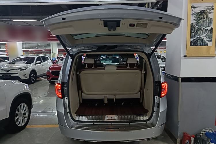 Used Buick GL8 2017 25S Luxury Version China V Standard Trunk