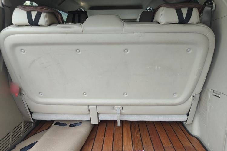 Used Buick GL8 2017 25S Comfort Version China V Standard Trunk