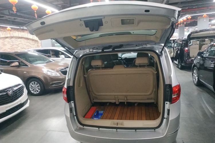 Used Buick GL8 2017 25S Luxury Version China V Standard Trunk