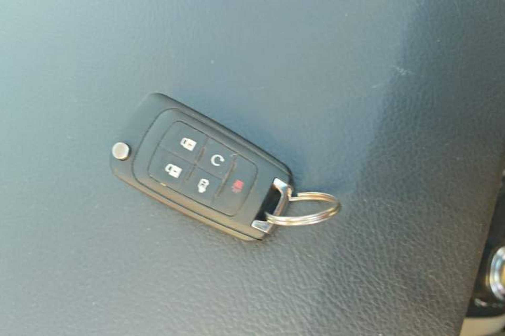 Used Buick GL8 2017 25S Luxury Version China V Standard Vehicle Key