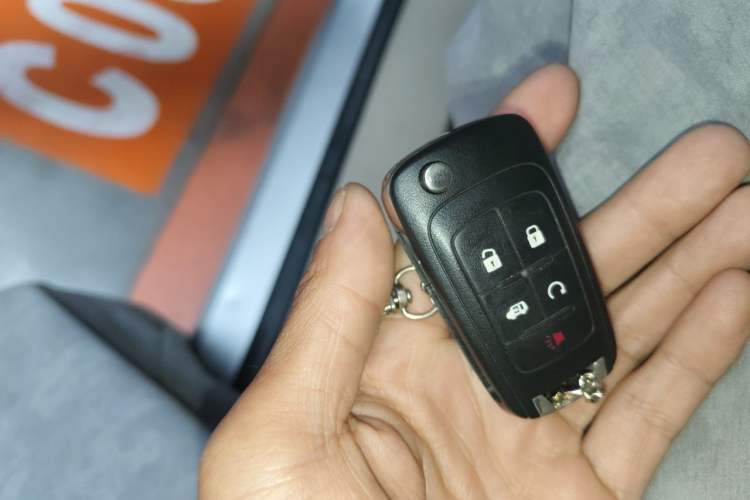 Used Buick GL8 2017 25S Luxury Version China V Standard Vehicle Key