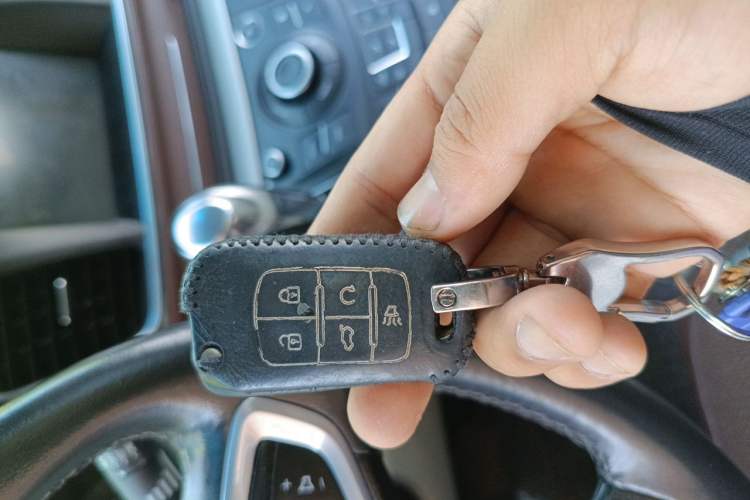 Used Buick GL8 2017 25S Luxury Version China V Standard Vehicle Key