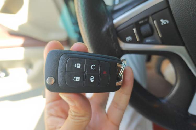 Used Buick GL8 2017 25S Prestige Version China V Standard Vehicle Key