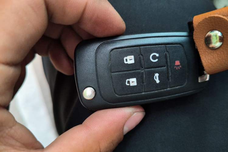Used Buick GL8 2017 25S Luxury Version China V Standard Vehicle Key