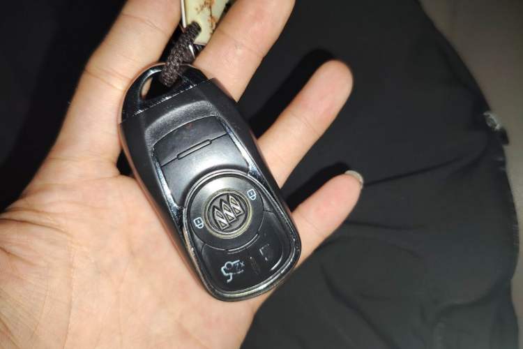 Used Buick GL8 2017 25S Comfort Version China V Standard Vehicle Key