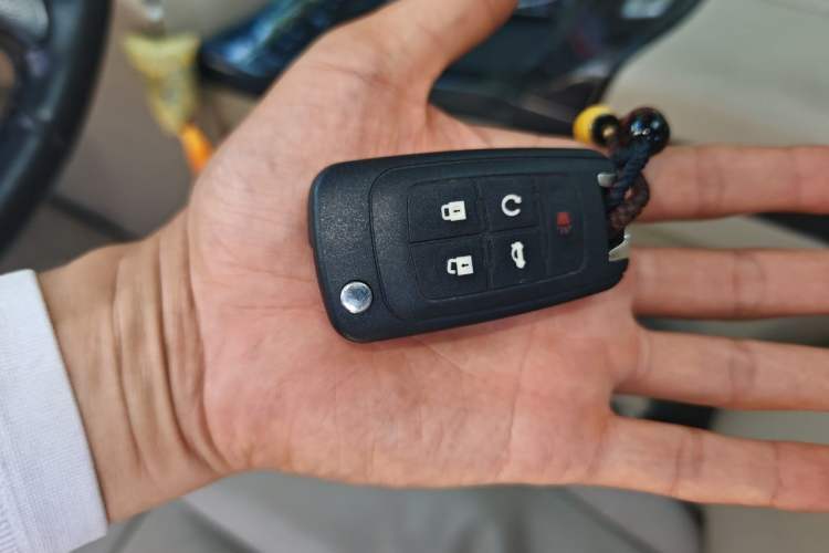 Used Buick GL8 2017 25S Luxury Version China V Standard Vehicle Key