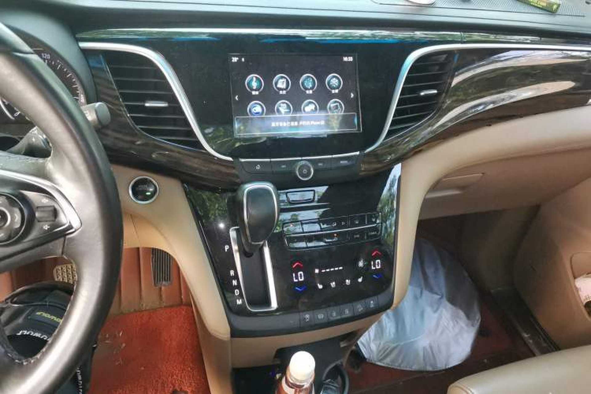 Used Buick GL8 2017 ES 28T Flagship Model China V Standard Audio And AC Panel