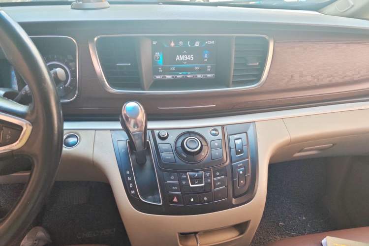 Used Buick GL8 2017 25S Comfort Version China V Standard Audio And AC Panel