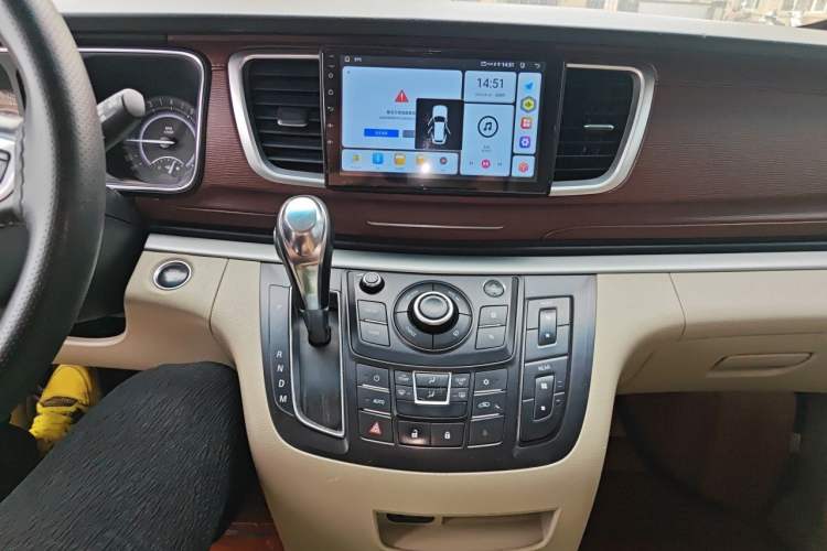 Used Buick GL8 2017 25S Comfort Version China V Standard Audio And AC Panel
