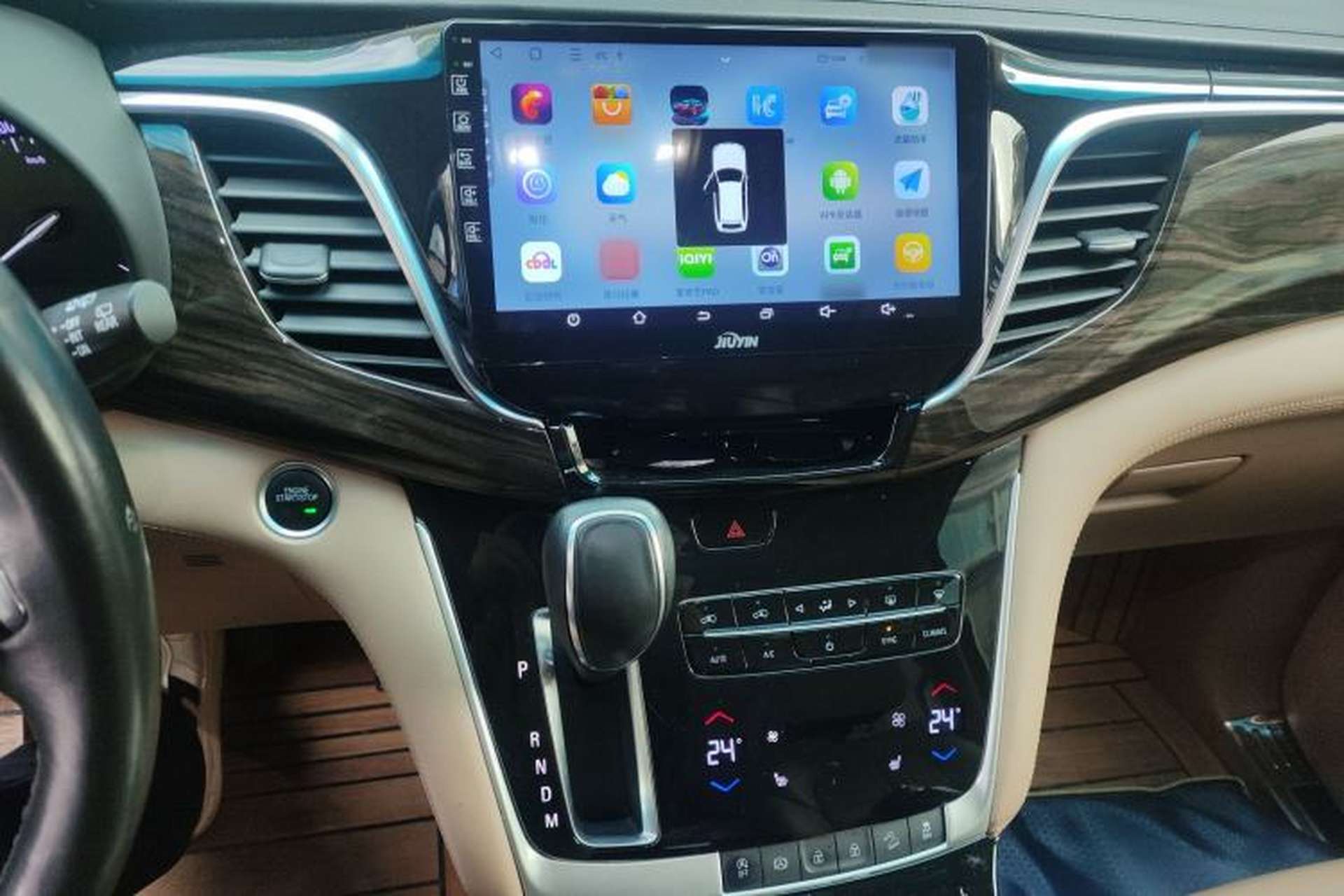 Used Buick GL8 2017 ES 28T Luxury Model China V Standard Audio And AC Panel