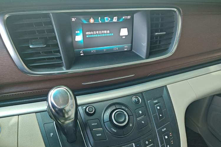 Used Buick GL8 2017 25S Prestige Version China V Standard Audio And AC Panel