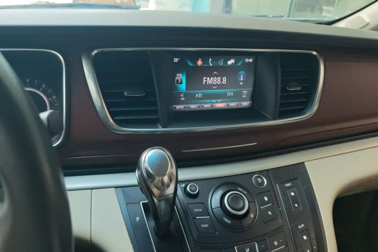 Used Buick GL8 2017 25S Comfort Version China V Standard Audio And AC Panel