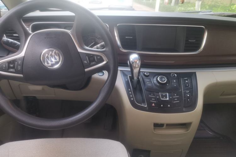 Used Buick GL8 2017 25S Comfort Version China V Standard Center Console