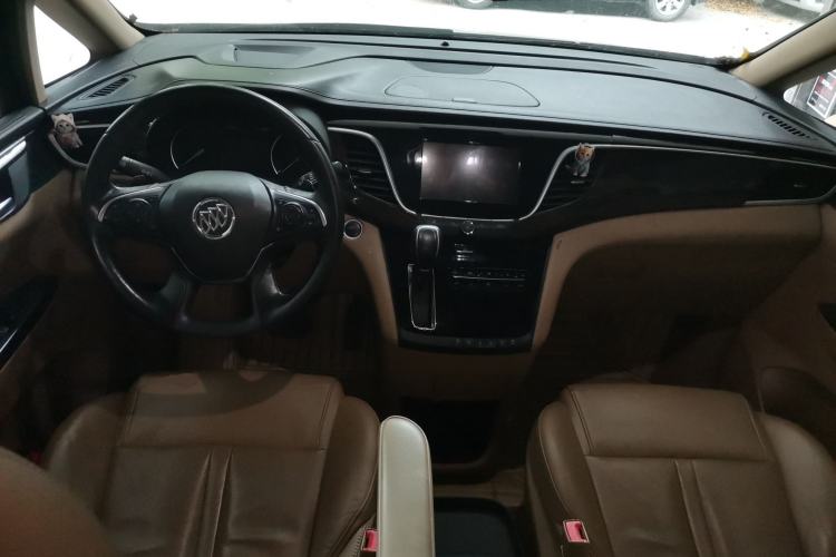 Used Buick GL8 2017 ES 28T Flagship Model China V Standard Center Console