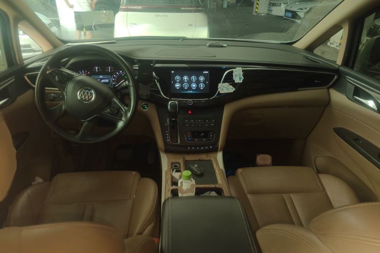 Used Buick GL8 2017 ES 28T Premium Version China V Standard Center Console