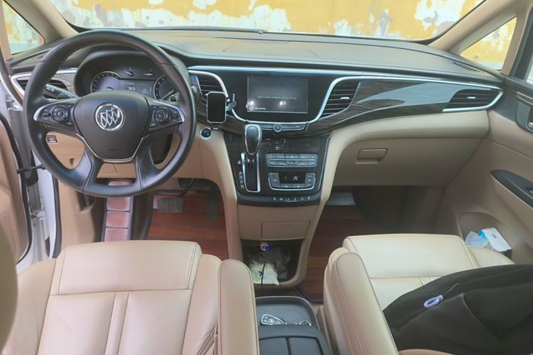 Used Buick GL8 2017 ES 28T Premium Version China V Standard Center Console