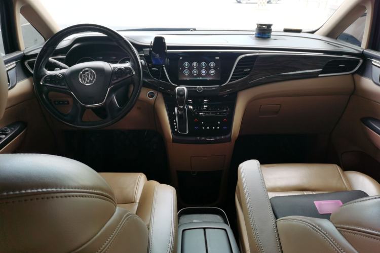 Used Buick GL8 2017 ES 28T Flagship Model China V Standard Center Console
