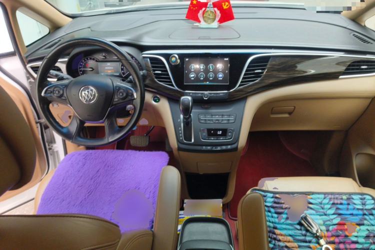 Used Buick GL8 2017 ES 28T Premium Version China V Standard Center Console