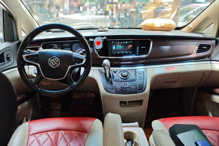 Used Buick GL8 2017 25S Comfort Version China V Standard Center Console
