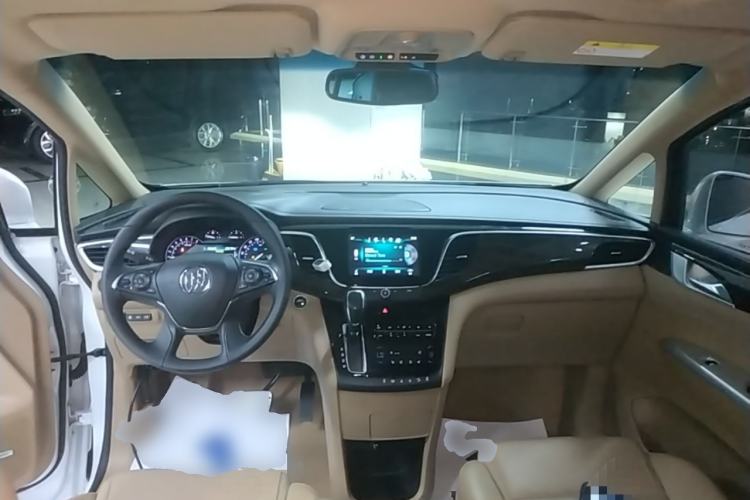 Used Buick GL8 2017 ES 28T Flagship Model China V Standard Center Console
