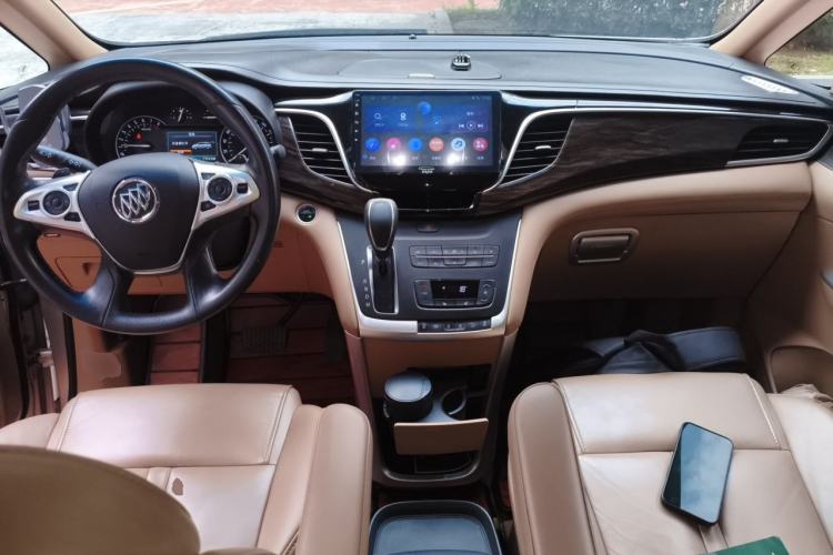 Used Buick GL8 2017 ES 28T Premium Version China V Standard Center Console