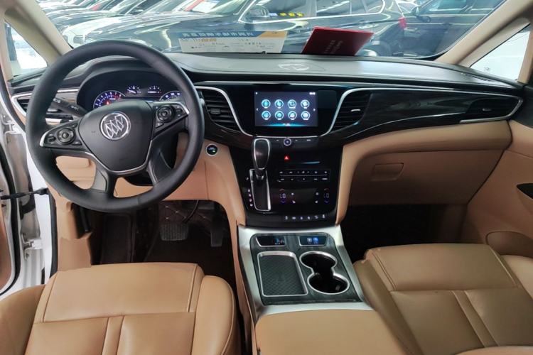 Used Buick GL8 2017 ES 28T Luxury Model China V Standard Center Console