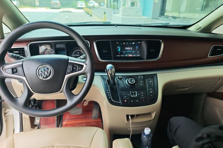 Used Buick GL8 2017 25S Comfort Version China V Standard Center Console
