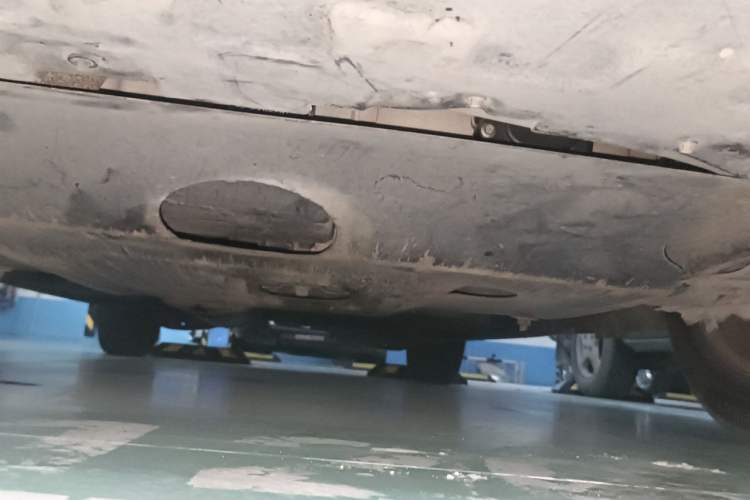 Used Buick GL8 2017 ES 28T Comfort Model China V Standard Chassis Front