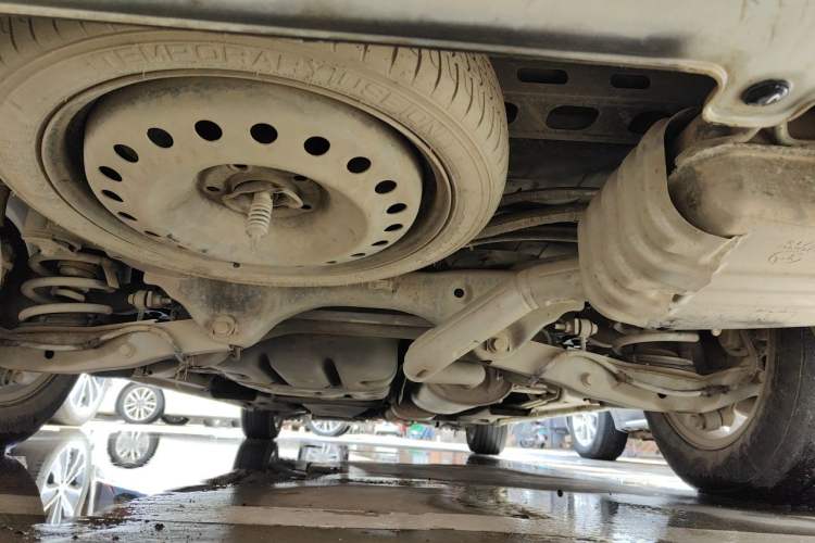 Used Buick GL8 2017 ES 28T Comfort Model China V Standard Chassis Front