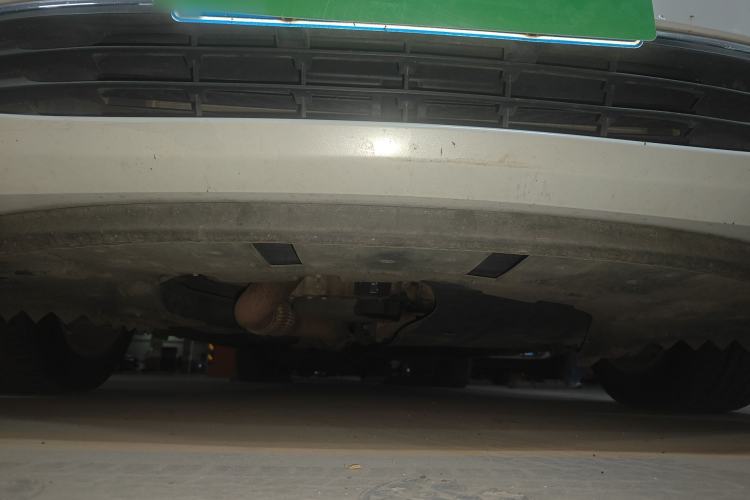 Used Buick GL8 2017 ES 28T Comfort Model China V Standard Chassis Front