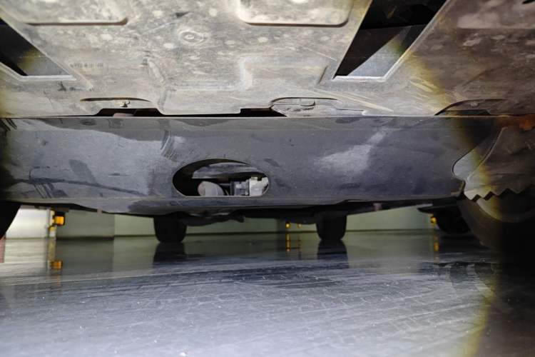 Used Buick GL8 2017 ES 28T Luxury Model China V Standard Chassis Front