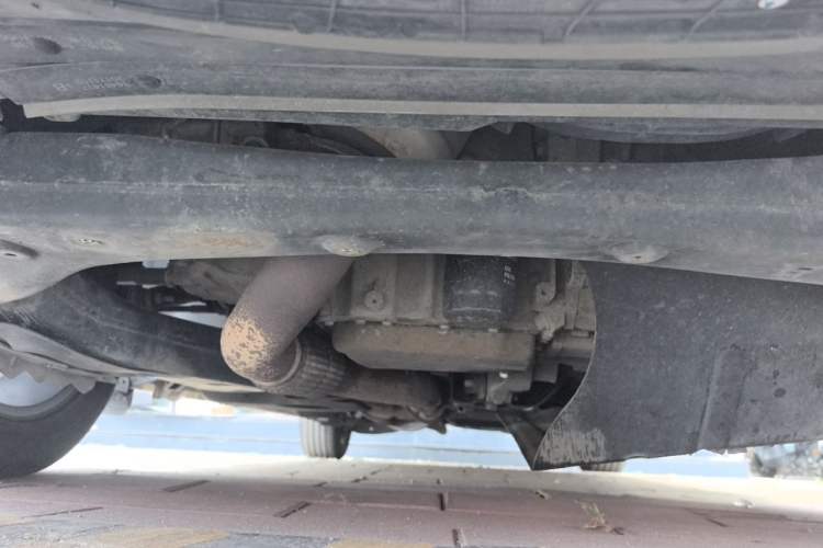 Used Buick GL8 2017 ES 28T Comfort Model China V Standard Chassis Front