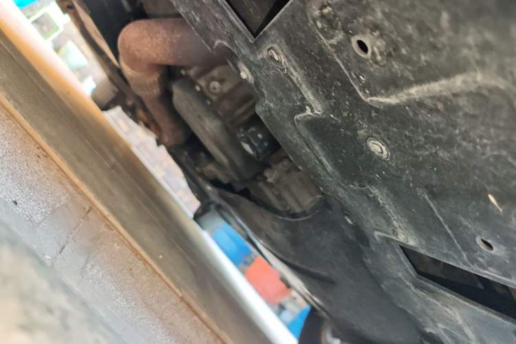 Used Buick GL8 2017 ES 28T Comfort Model China V Standard Chassis Front