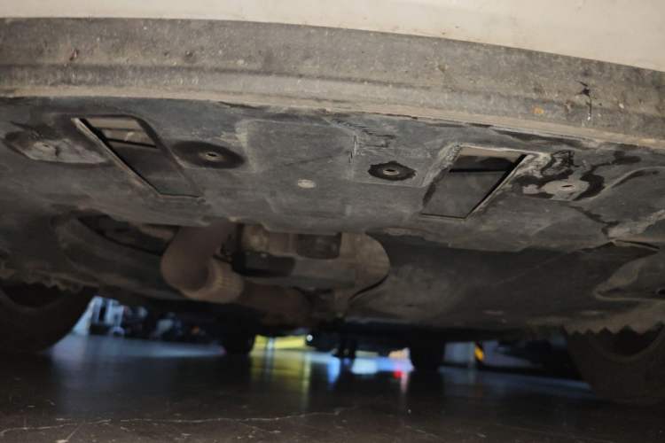 Used Buick GL8 2017 ES 28T Premium Version China V Standard Chassis Front