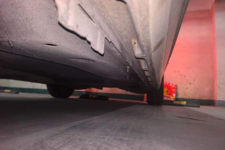 Used Buick GL8 2017 ES 28T Flagship Model China V Standard Chassis Front Left