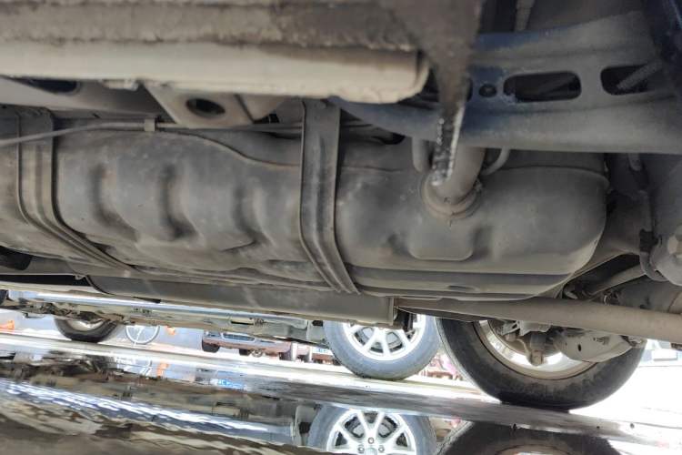 Used Buick GL8 2017 ES 28T Comfort Model China V Standard Chassis Front Left