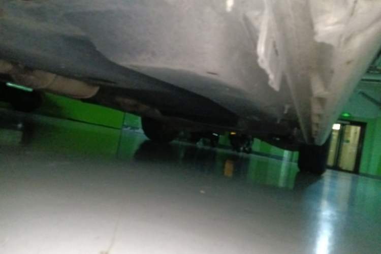Used Buick GL8 2017 ES 28T Comfort Model China V Standard Chassis Front Left